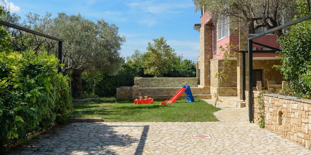 נאוס מרמרס Maria Elena Villas חדר תמונה